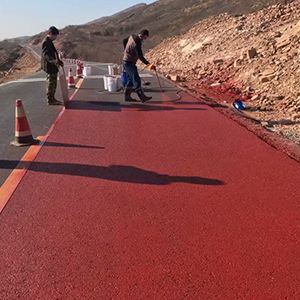 平山一是彩钢瓦喷漆翻新，地面喷涂